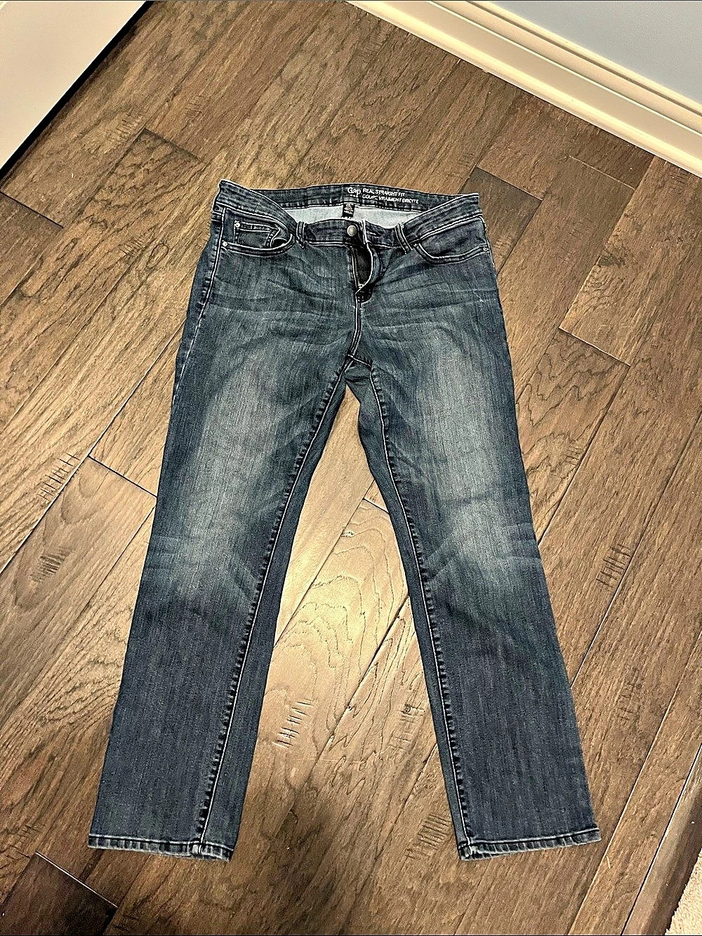 GAP Straight Leg Blue Jeans